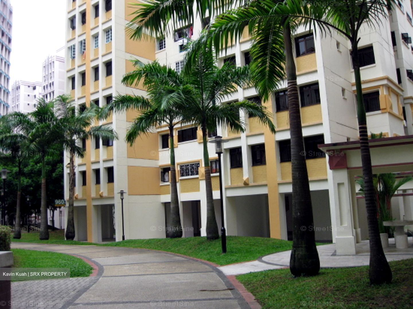 Blk 960 Hougang Avenue 9 (Hougang), HDB Executive #599106531